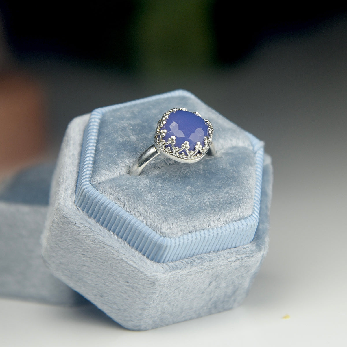 LAVENDER CHALCEDONY STERLING SILVER RING