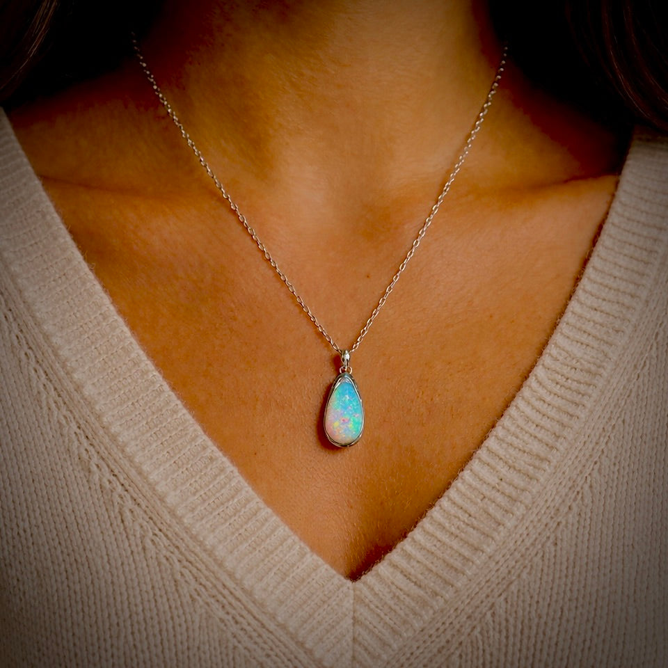 ETHIOPIAN OPAL STERLING SILVER PENDANT NECKLACE